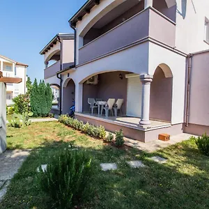 Apartment Vukalovic 2, Medulin